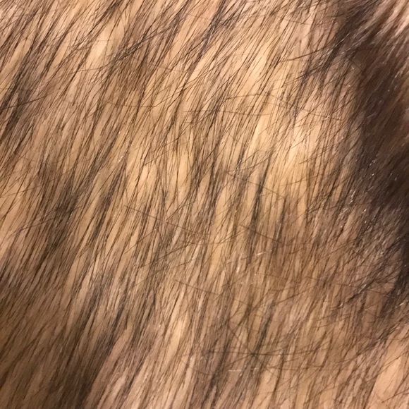 Kenar faux fur vest - Picture 8 of 8